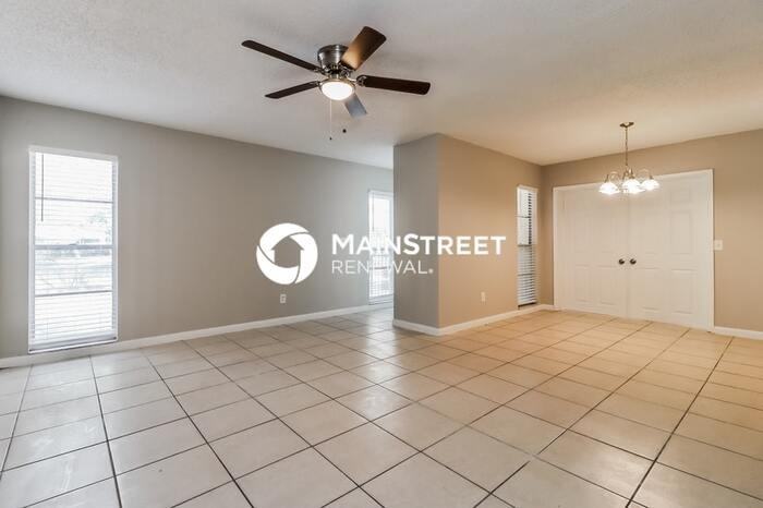 3817 E Miller Ave - Photo 5 of 16