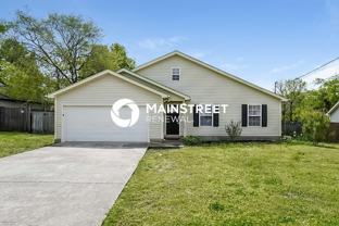 423 Lake Forest Dr - Photo 1 of 1