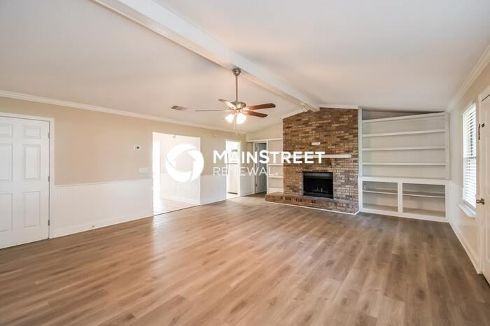 12415 Autumnbrook Trl W - Photo 3 of 16