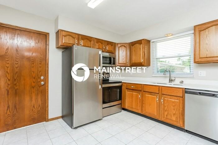 910 Silverstone Dr - Photo 7 of 17