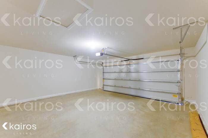 21617 Yosemite Blvd - Photo 4 of 23