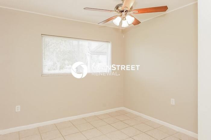 925 Allendale St - Photo 6 of 16