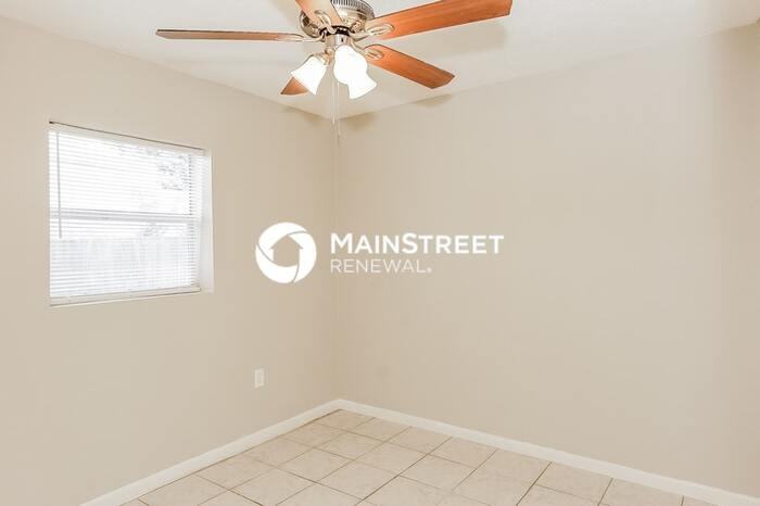 925 Allendale St - Photo 7 of 16