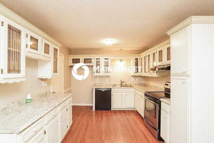 4336 Central Valley Dr - Photo 2 of 16