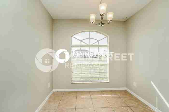 713 Cardinal St E - Photo 6 of 16
