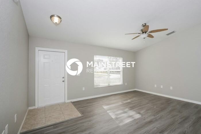 2234 Manheim Ave - Photo 5 of 16