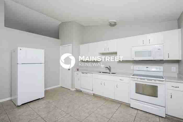 2234 Manheim Ave - Photo 7 of 16