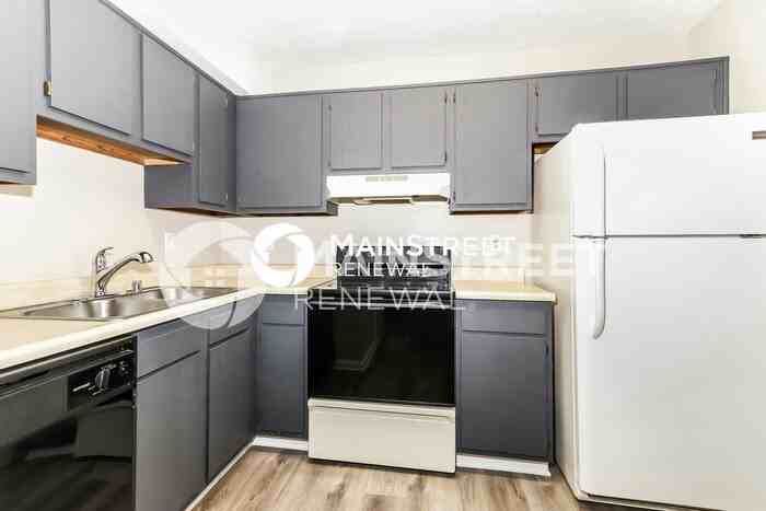 2913 Dumesnil St #3 - Photo 7 of 15