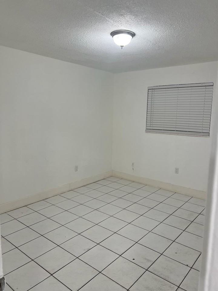 Buena Ventura Investments, LLC - Photo 7 of 15
