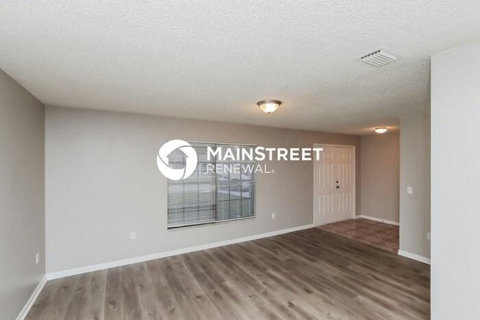 2131 Ramsdale Dr Se - Photo 5 of 16