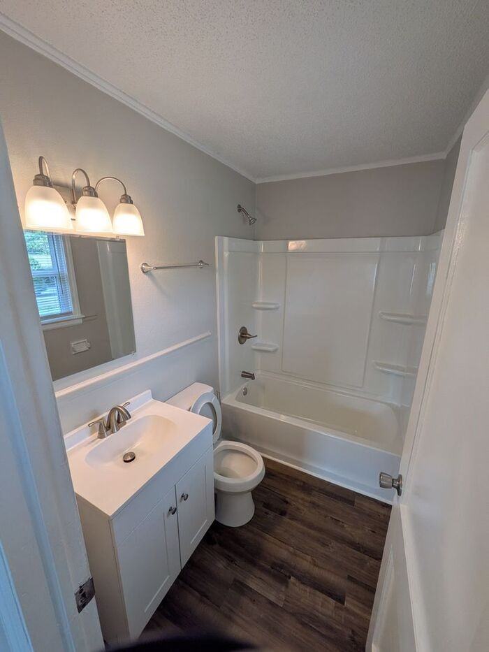2249 Story St - Photo 6 of 7