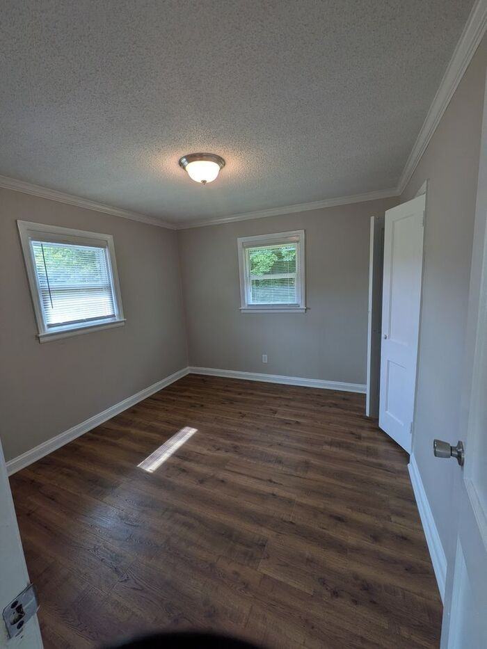 2249 Story St - Photo 7 of 7