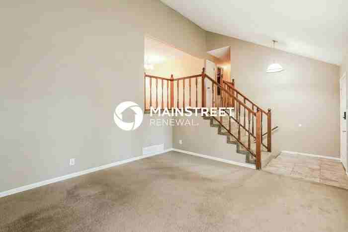 209 Valley Dr - Photo 6 of 18