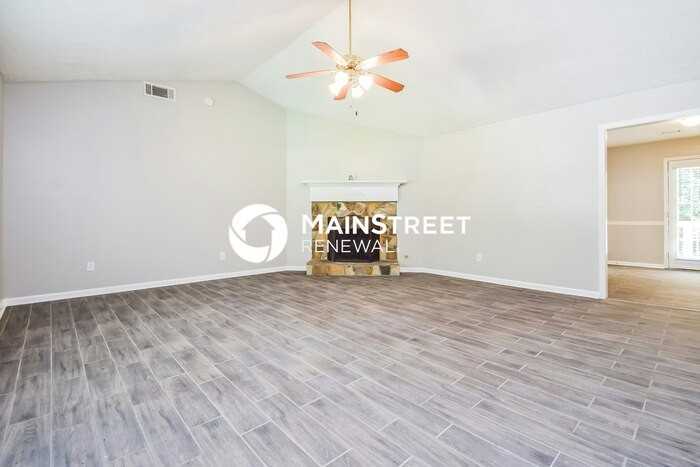714 Grove Pointe Cir - Photo 5 of 17