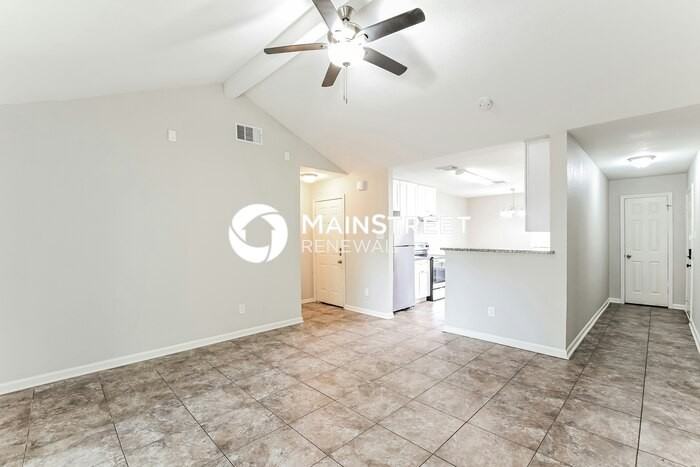 18747 Denise Dale Ln - Photo 3 of 17