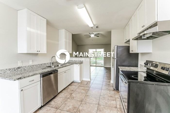 18747 Denise Dale Ln - Photo 5 of 17