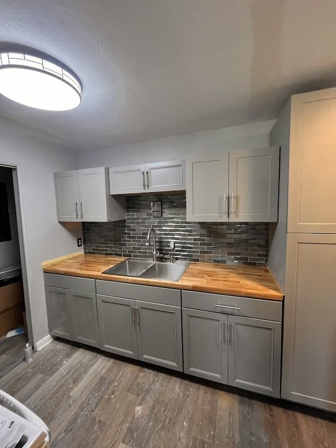 2257 Hepburn Avenue - Photo 4 of 4