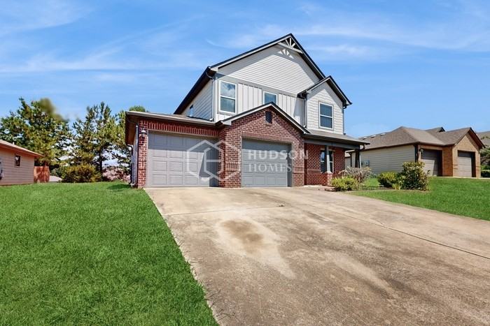108 Hollow Ct - Photo 3 of 35