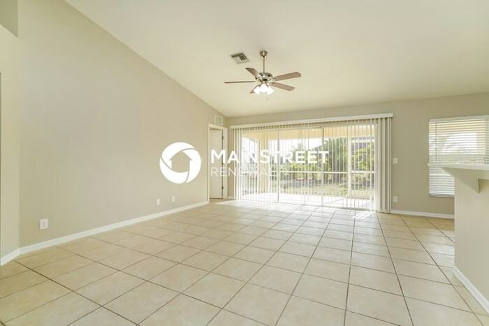 2805 Nw 8th Pl - Photo 3 of 16