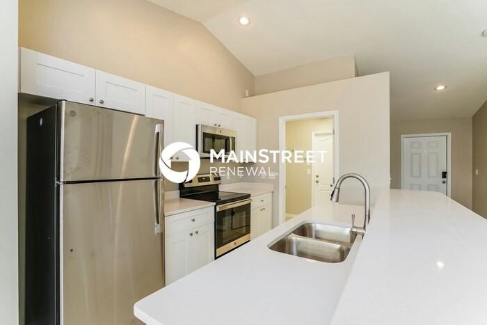 2805 Nw 8th Pl - Photo 6 of 16
