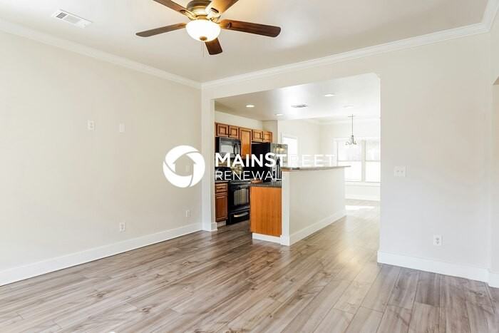 100 Enclave Ave - Photo 3 of 17