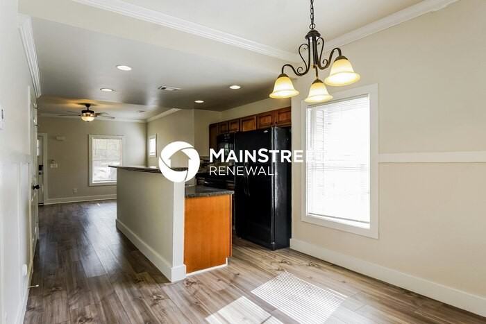 100 Enclave Ave - Photo 5 of 17