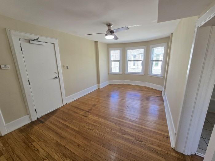 1217 Colonial Ave #A7 - Photo 3 of 13