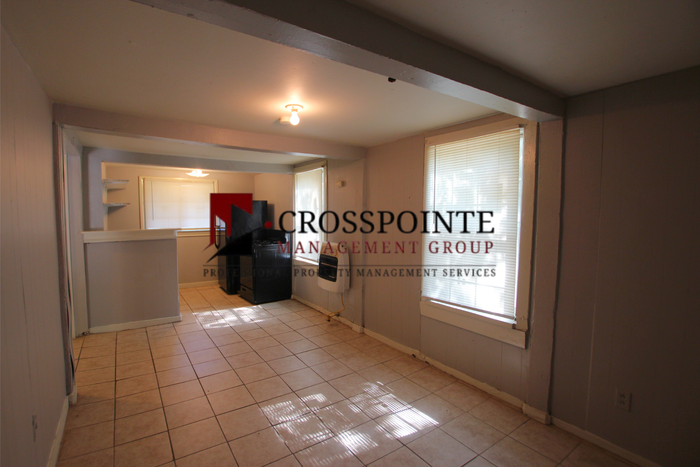 1523 W 2nd St - Photo 2 of 13