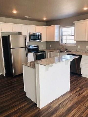 2809 W Blackstone Xing - Photo 4 of 10