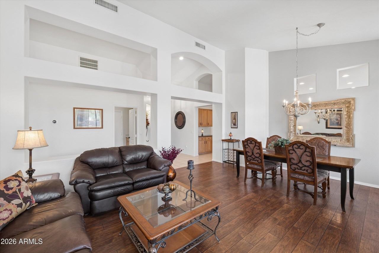 4343 E Mossman Rd - Photo 4 of 41