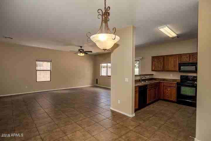 7034 W Mcmahon Way - Photo 2 of 28