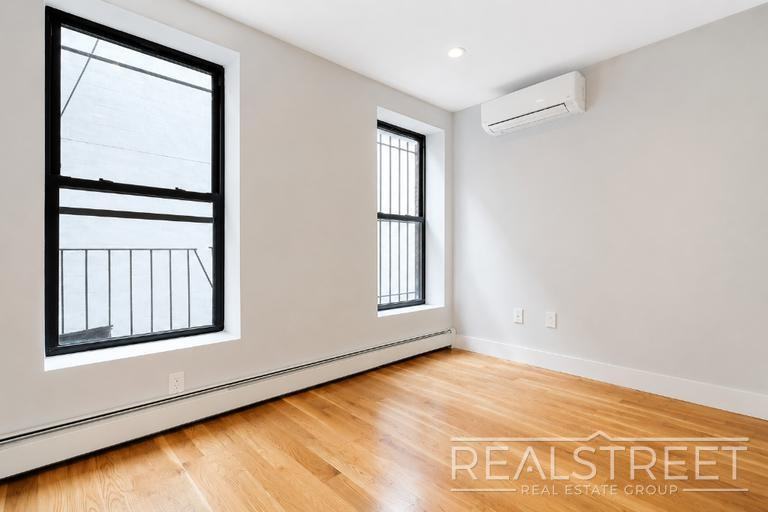 491 Tompkins Ave #3F - Photo 6 of 7