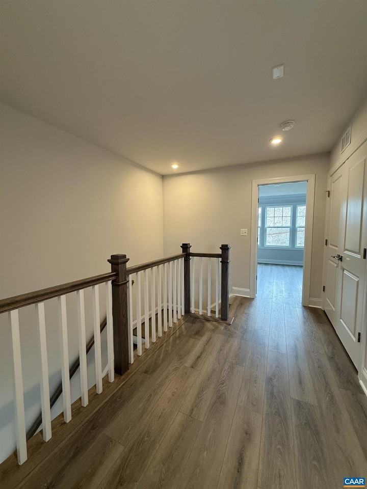 1362 Laconia Ln - Photo 7 of 17