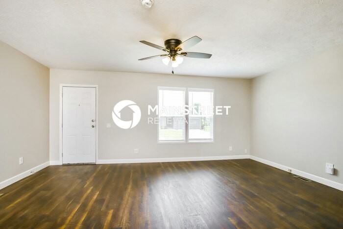 109 Rivers Edge Dr - Photo 3 of 16