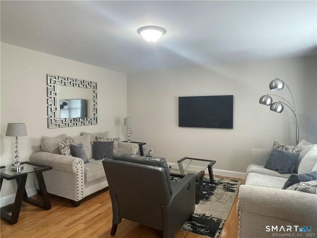 380 King St #5 - Photo 7 of 16