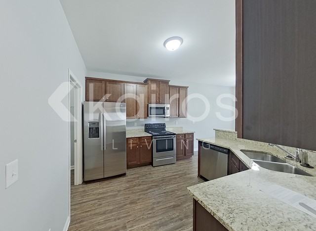 1332 Bass Ln - Photo 5 of 29