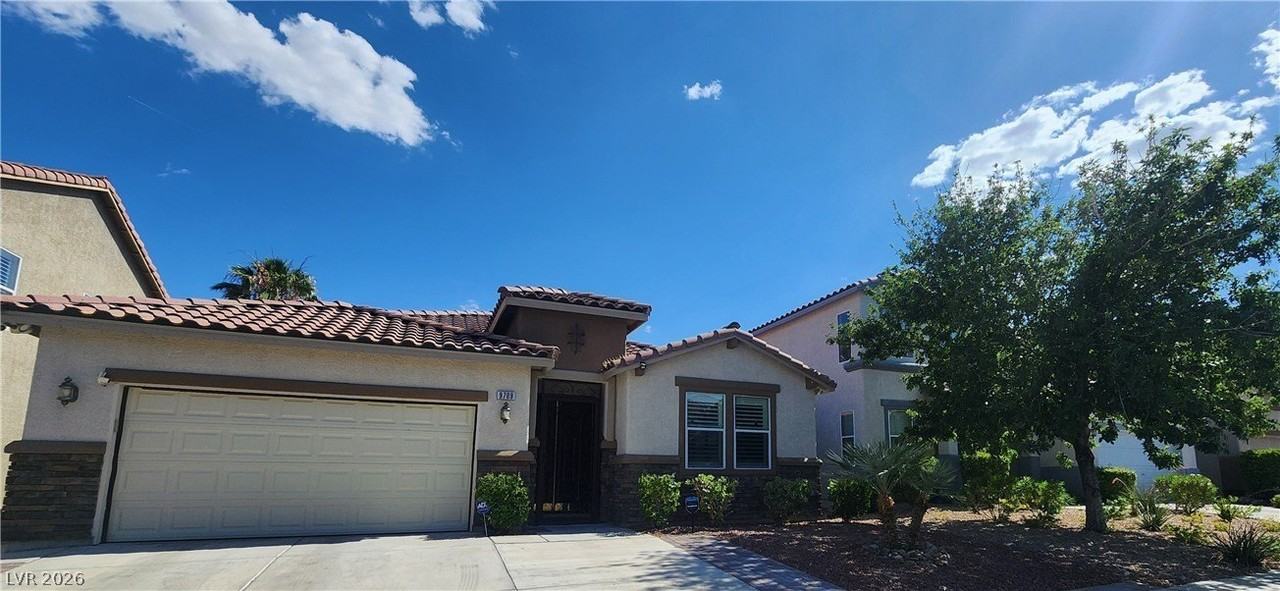 9709 Hawk Cliff Ave - Photo 2 of 35