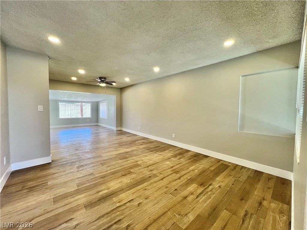 2017 Bracken Ave - Photo 5 of 20