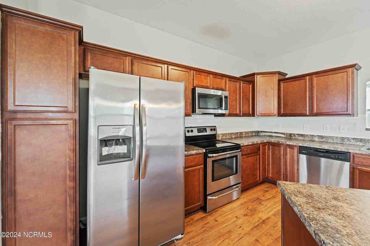 607 Drummond Grove Ln - Photo 6 of 20