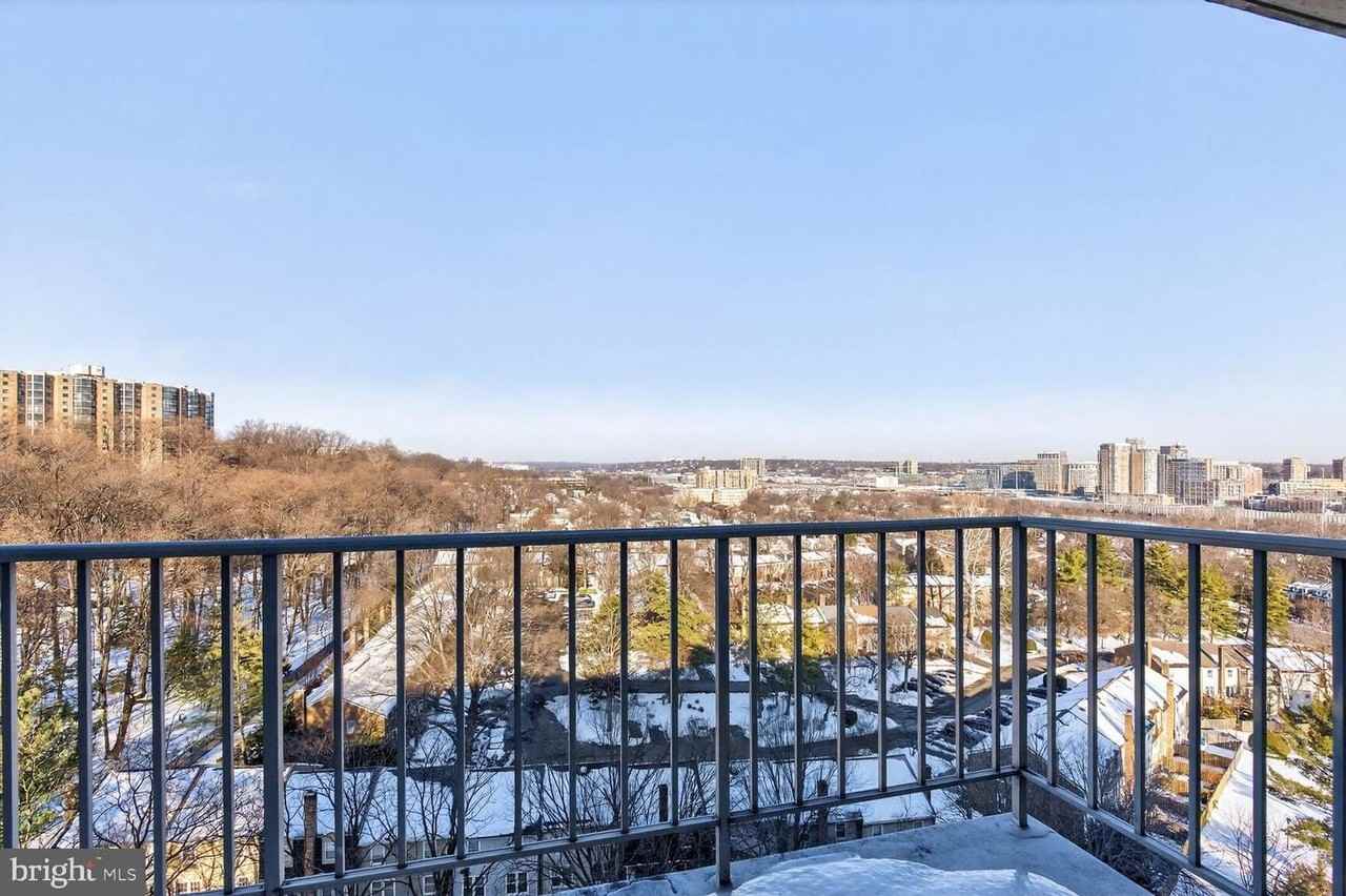 2059 Huntington Ave - Photo 3 of 16