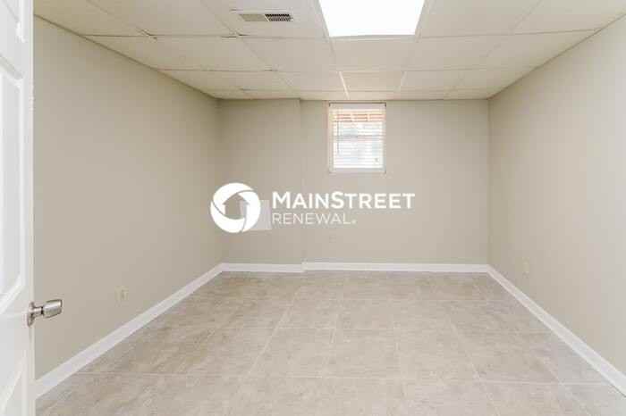 3591 Robinwest Dr - Photo 5 of 17