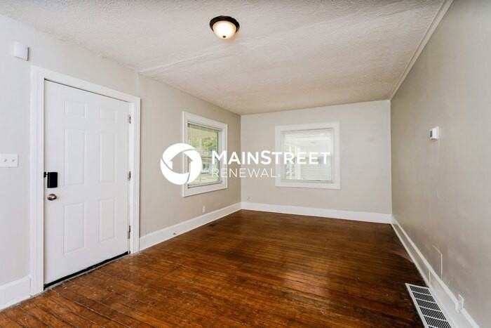3313 Penway Ave - Photo 4 of 17
