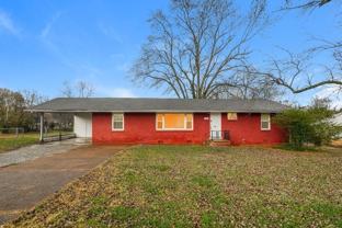 223 Rebecca Ln - Photo 1 of 1
