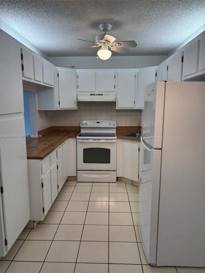 718 Sunny Pine Way #H2 - Photo 6 of 30