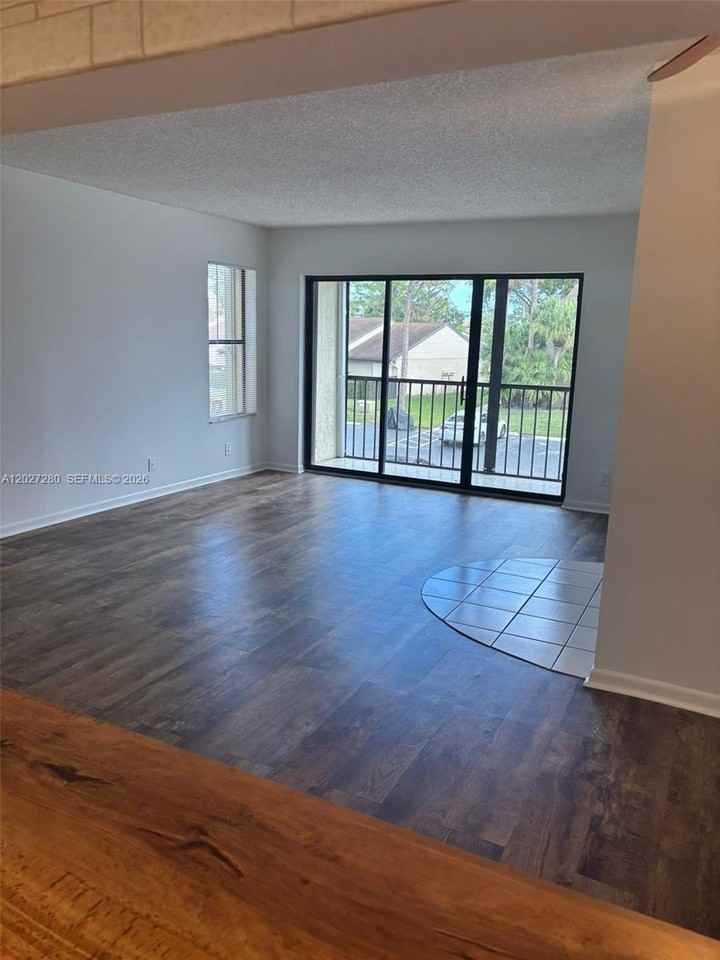 718 Sunny Pine Way #H2 - Photo 7 of 30