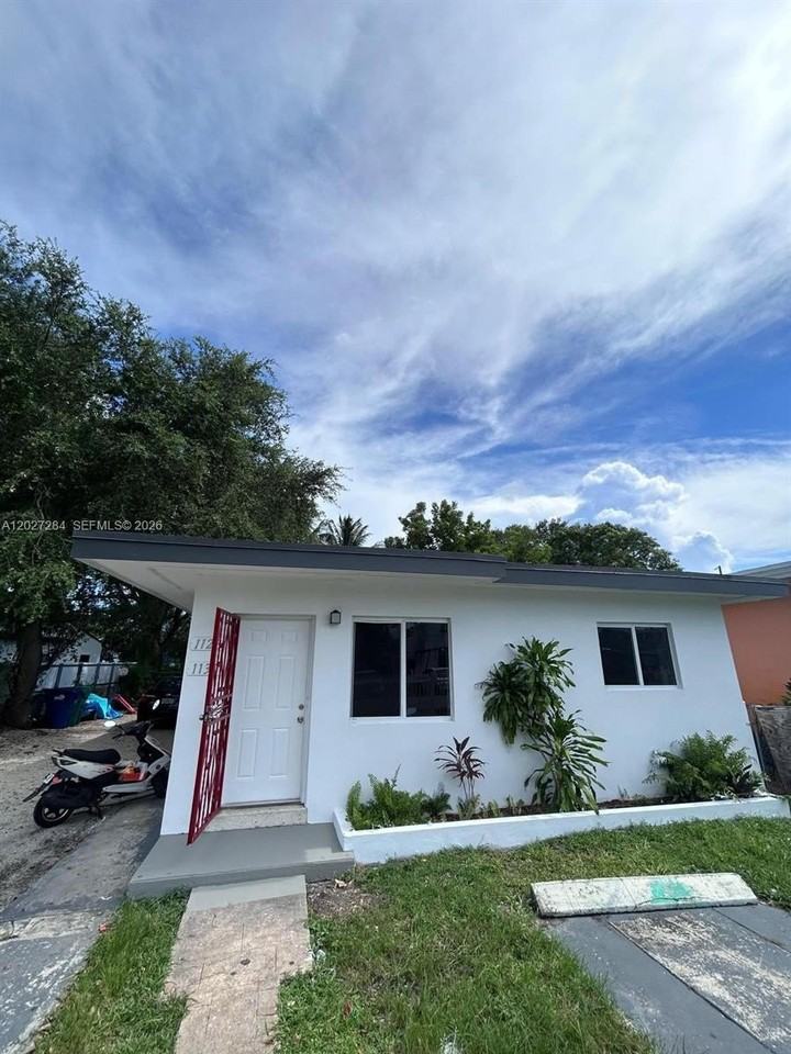 1130 Nw 76th St #1130 - Photo 5 of 33