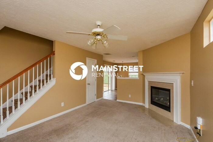 155 Meadowridge Dr - Photo 3 of 17