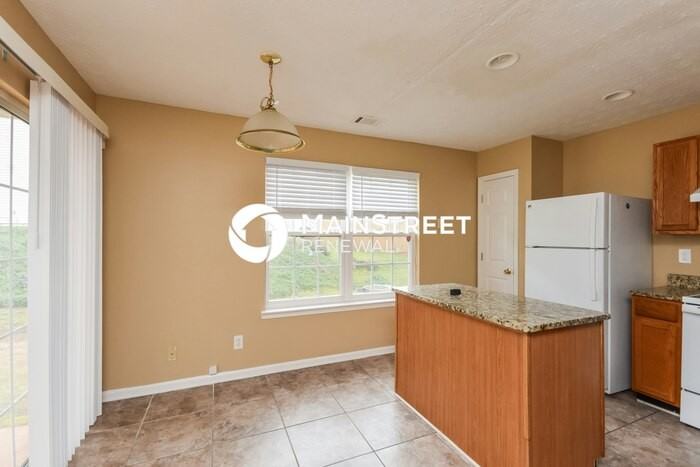 155 Meadowridge Dr - Photo 4 of 17