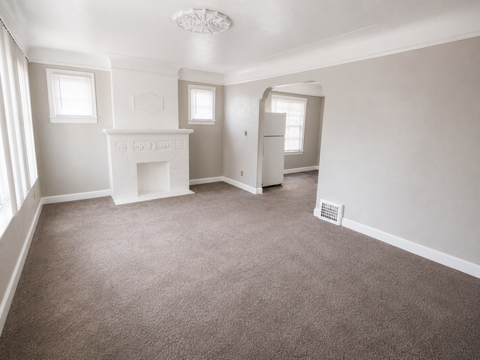 15340 Hartwell St - Photo 2 of 6