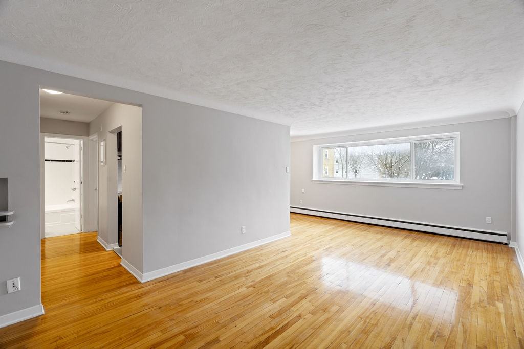 1196 Shillington - Photo 4 of 24